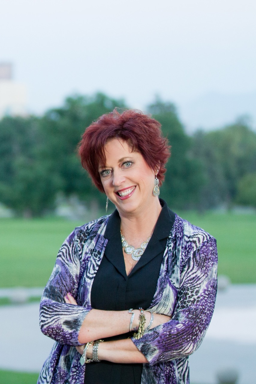 Photo of Deb Deaton